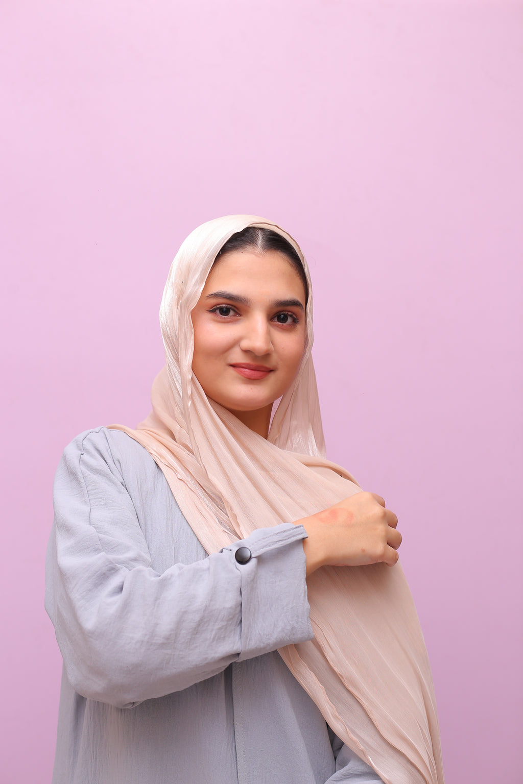Silk Organza Hijab – Soft Gold