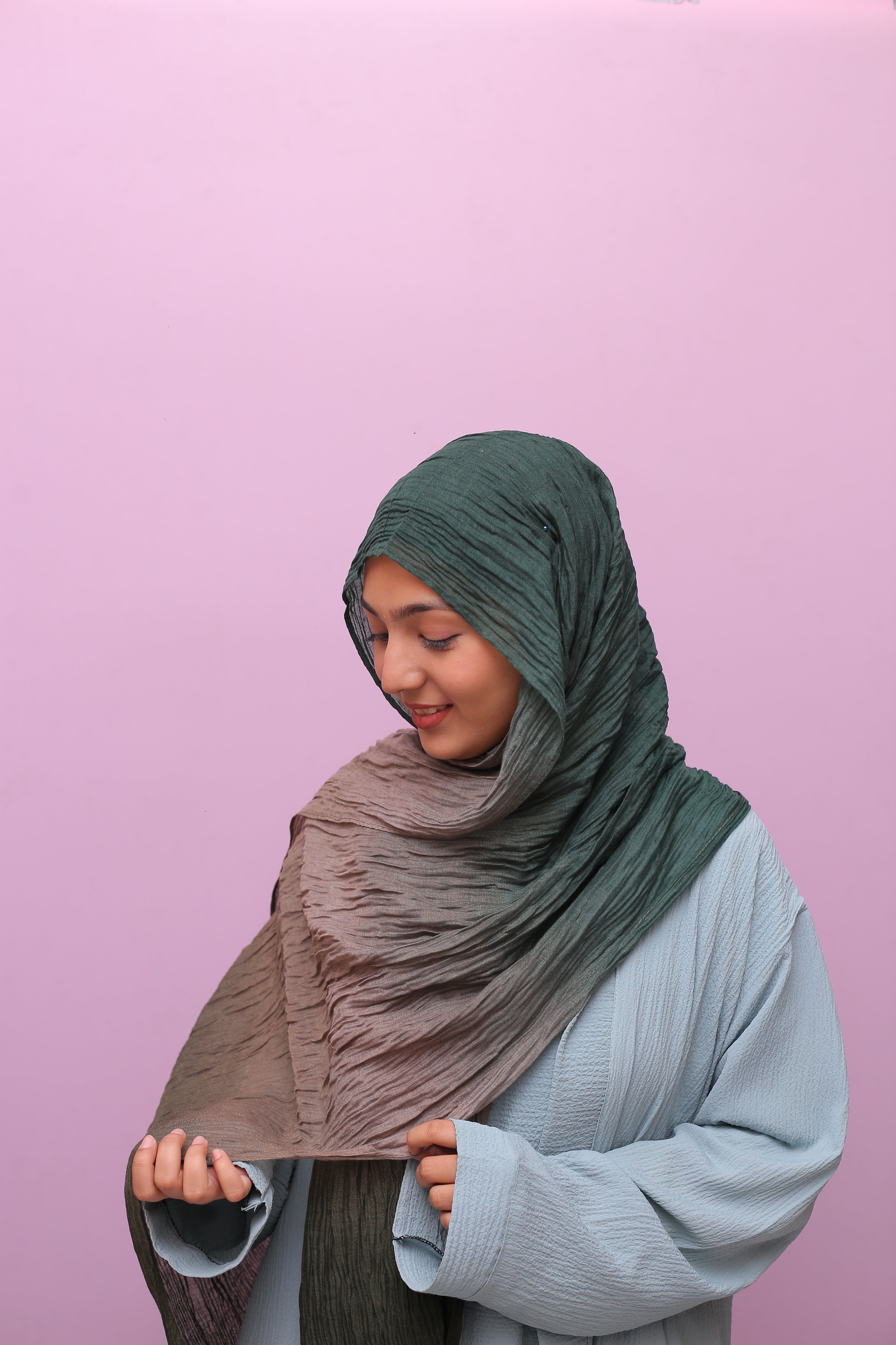 Ombre Crinkle Hijab – Forest Dusk
